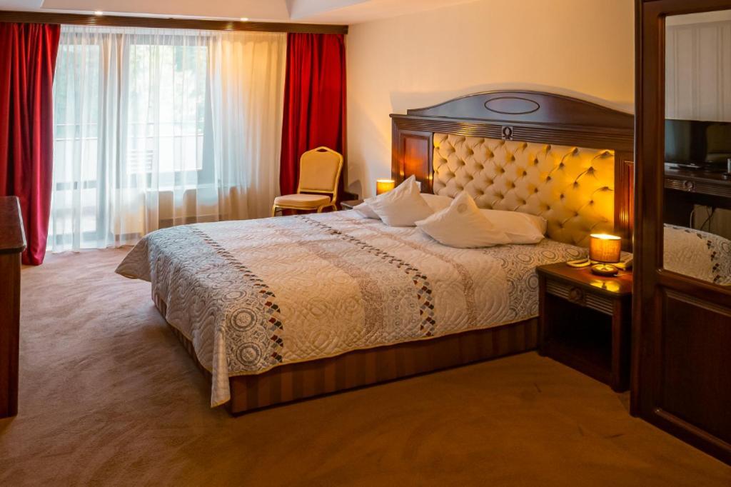 Hotel Perla Slănic-Moldova Εξωτερικό φωτογραφία