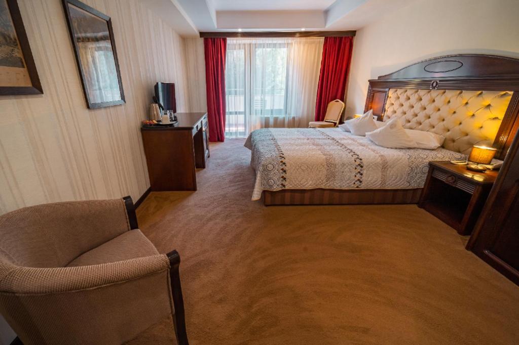 Hotel Perla Slănic-Moldova Εξωτερικό φωτογραφία