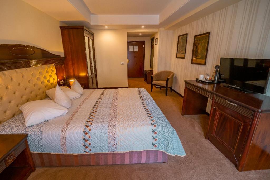 Hotel Perla Slănic-Moldova Εξωτερικό φωτογραφία