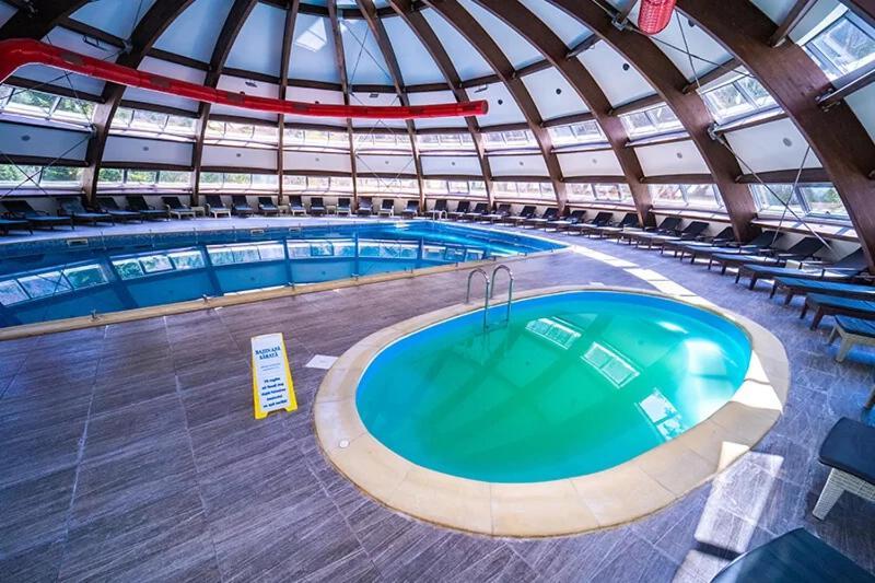 Hotel Perla Slănic-Moldova Εξωτερικό φωτογραφία