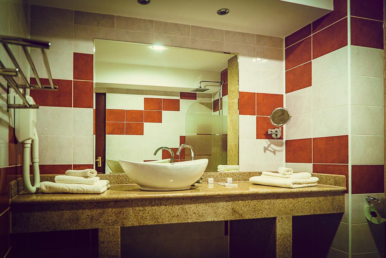 Hotel Perla Slănic-Moldova Εξωτερικό φωτογραφία