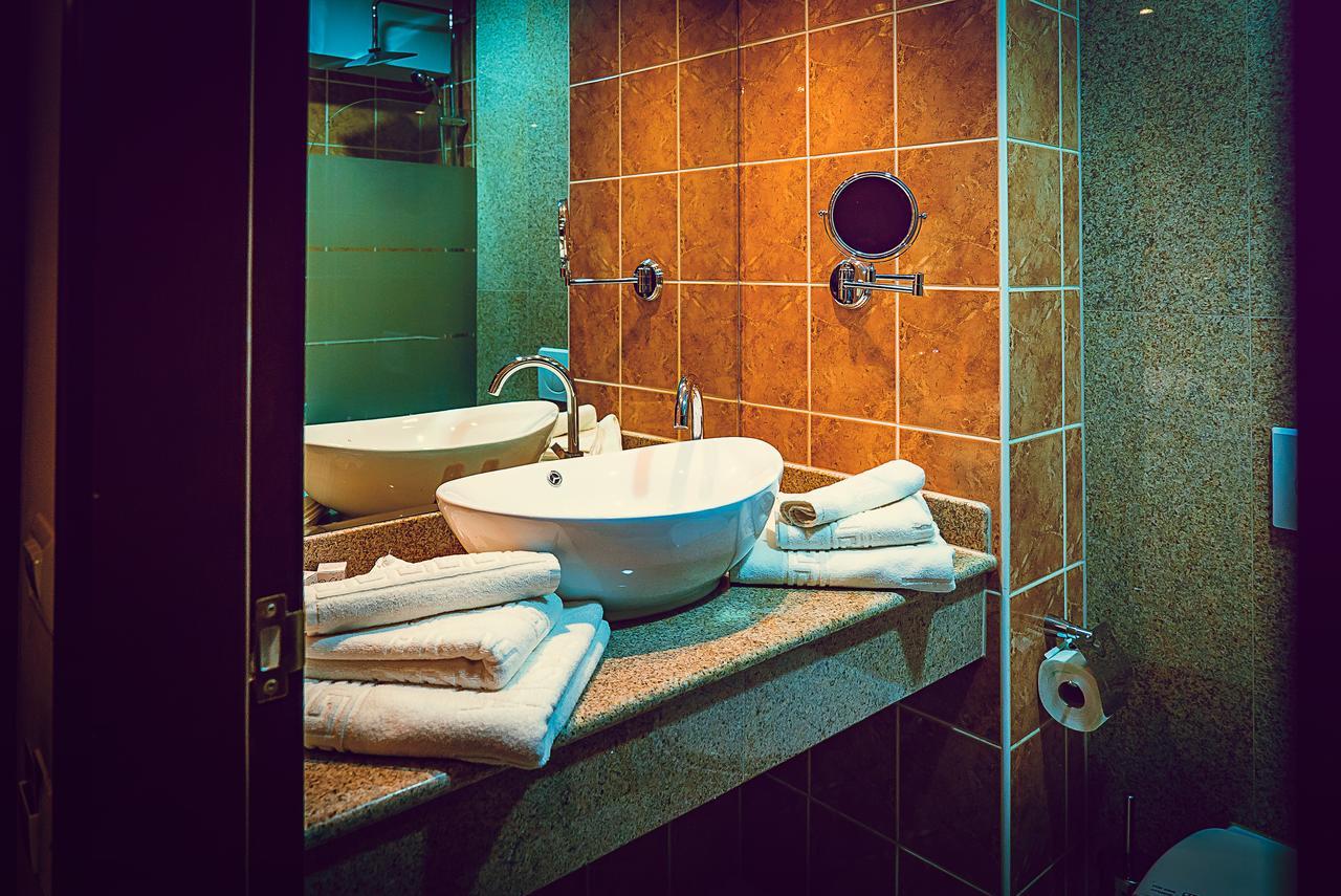 Hotel Perla Slănic-Moldova Εξωτερικό φωτογραφία