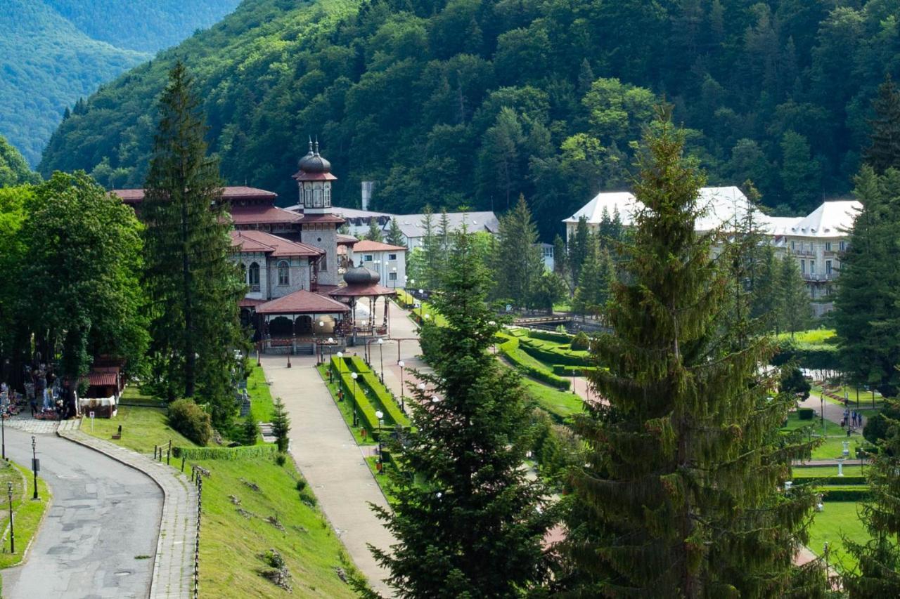 Hotel Perla Slănic-Moldova Εξωτερικό φωτογραφία